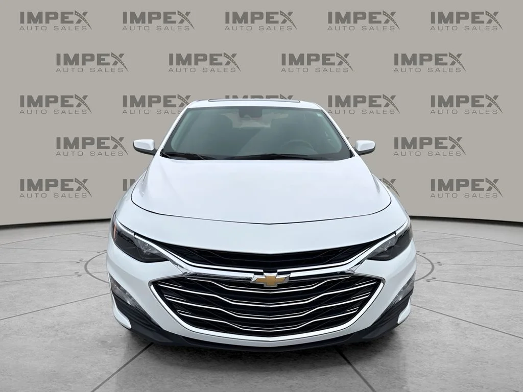 Used 2024 White Chevrolet LT image 8