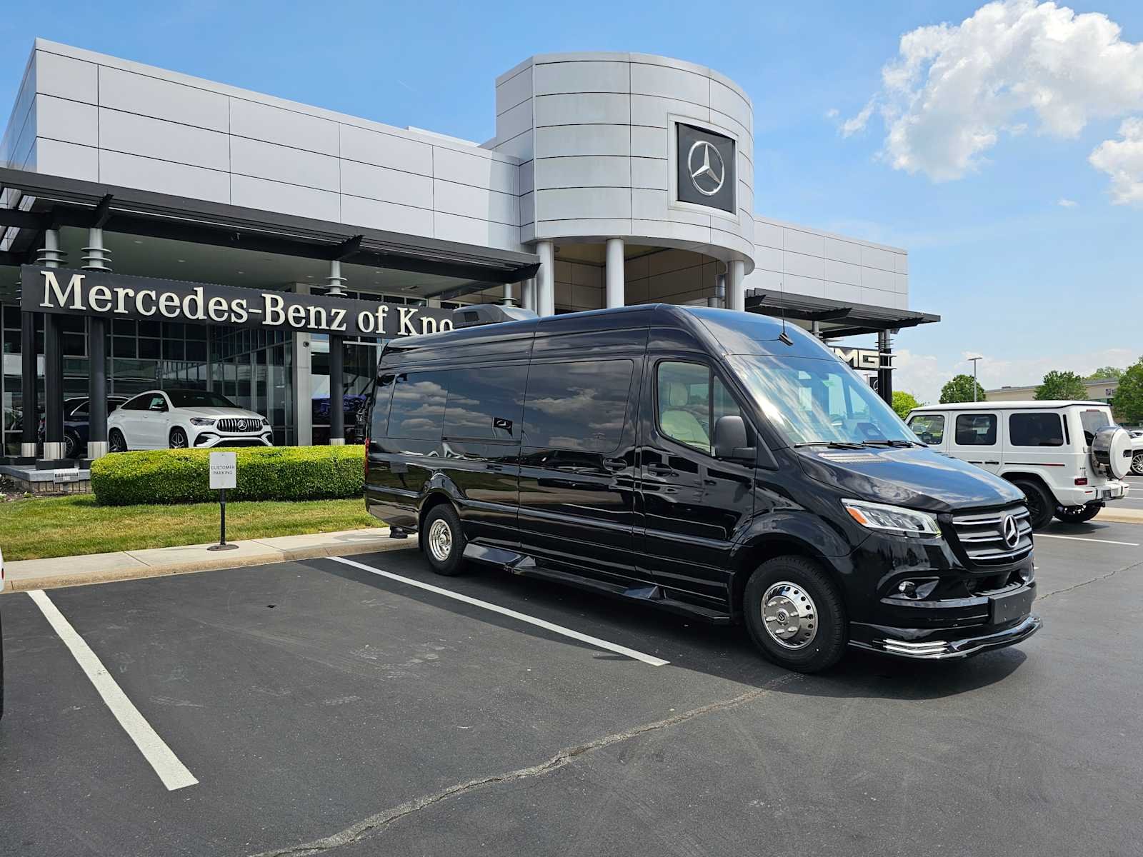 New 2026 Obsidian Black Metallic Mercedes-Benz Avenger Series RV image 54