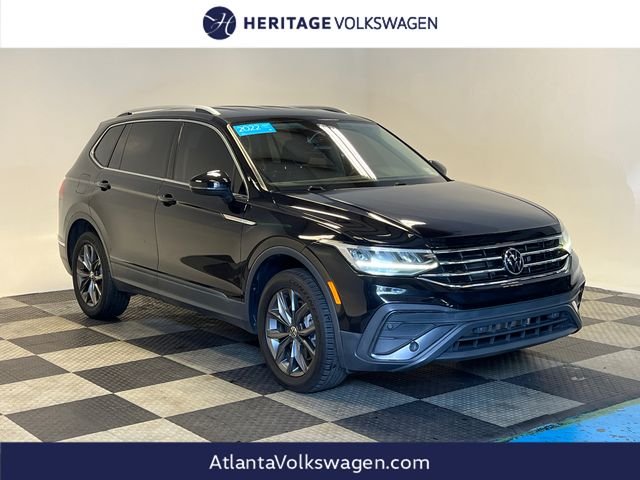 2022 Volkswagen Tiguan 2.0T SE's photo