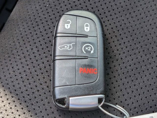 Used 2021 Gray Jeep Trailhawk image 33