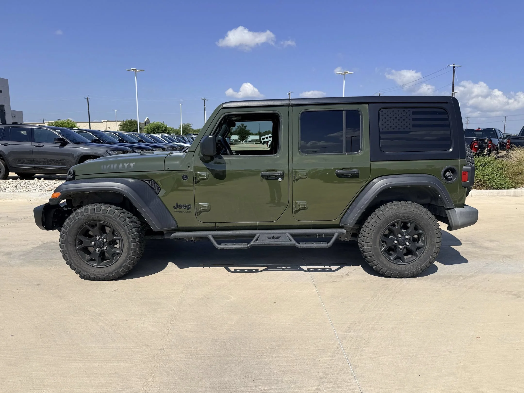 Used 2022 Green Jeep Unlimited Willys image 5