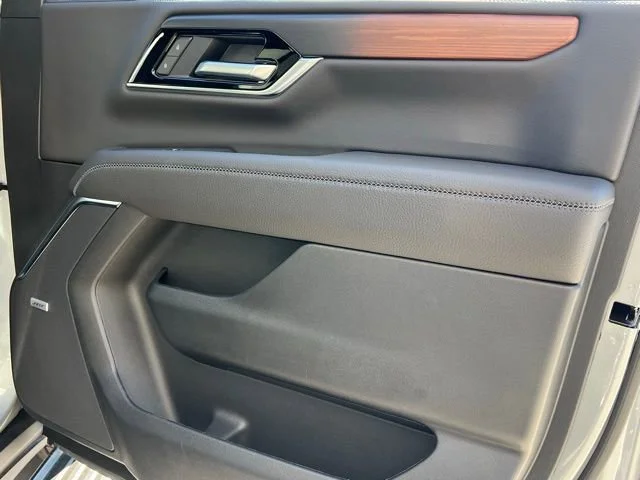 2026 GMC Yukon XL Denali - Photo 29