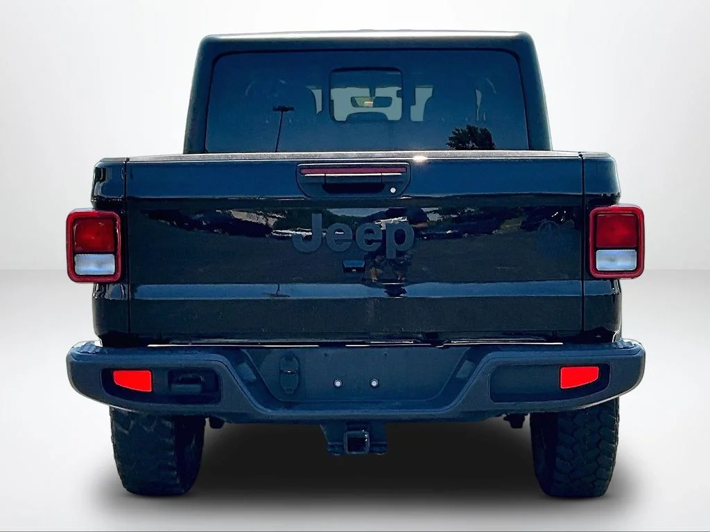 Used 2022 Black Jeep Willys image 4