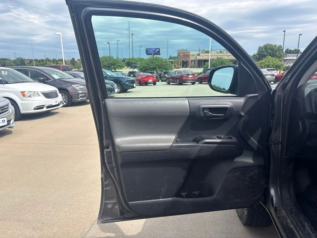 Used 2020 Gray Toyota SR image 9