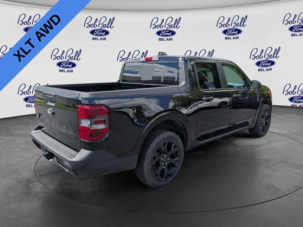 Used 2025 Shadow Black Ford XLT image 3