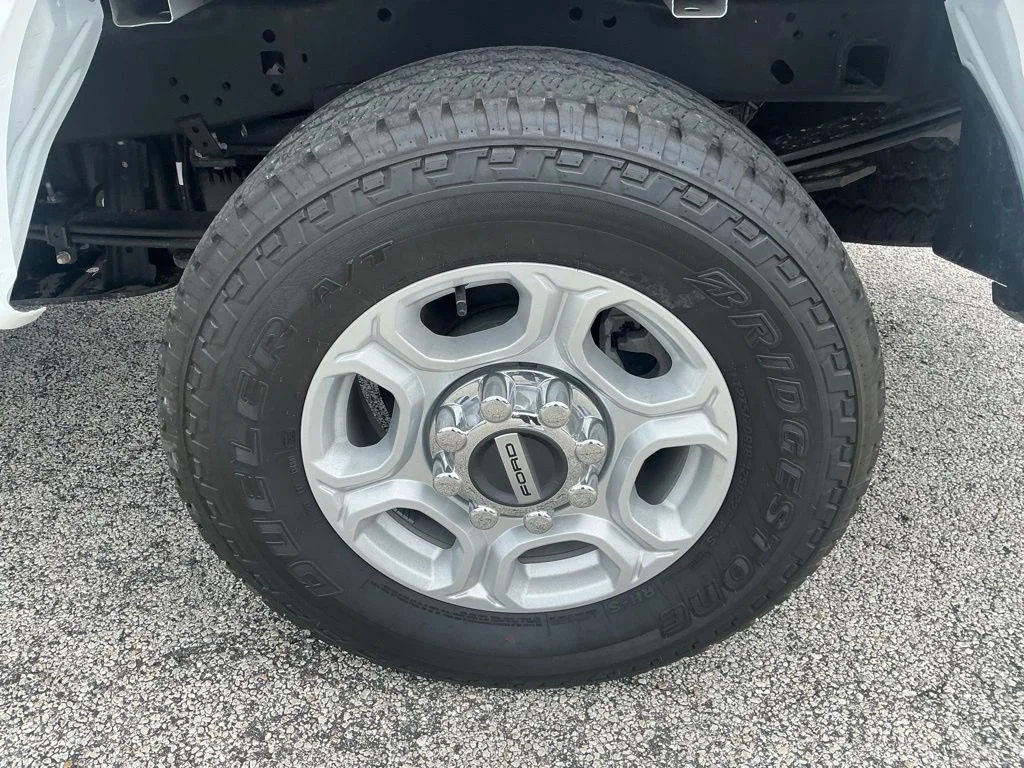 Used 2025 White Ford XLT image 32