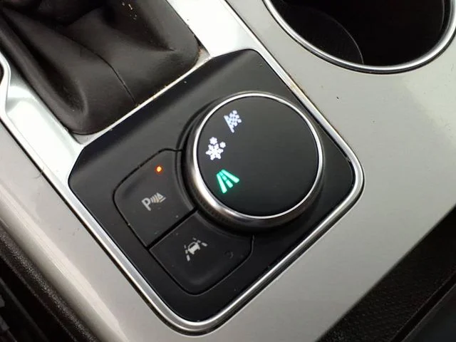 Used 2021 White Chevrolet LT image 26