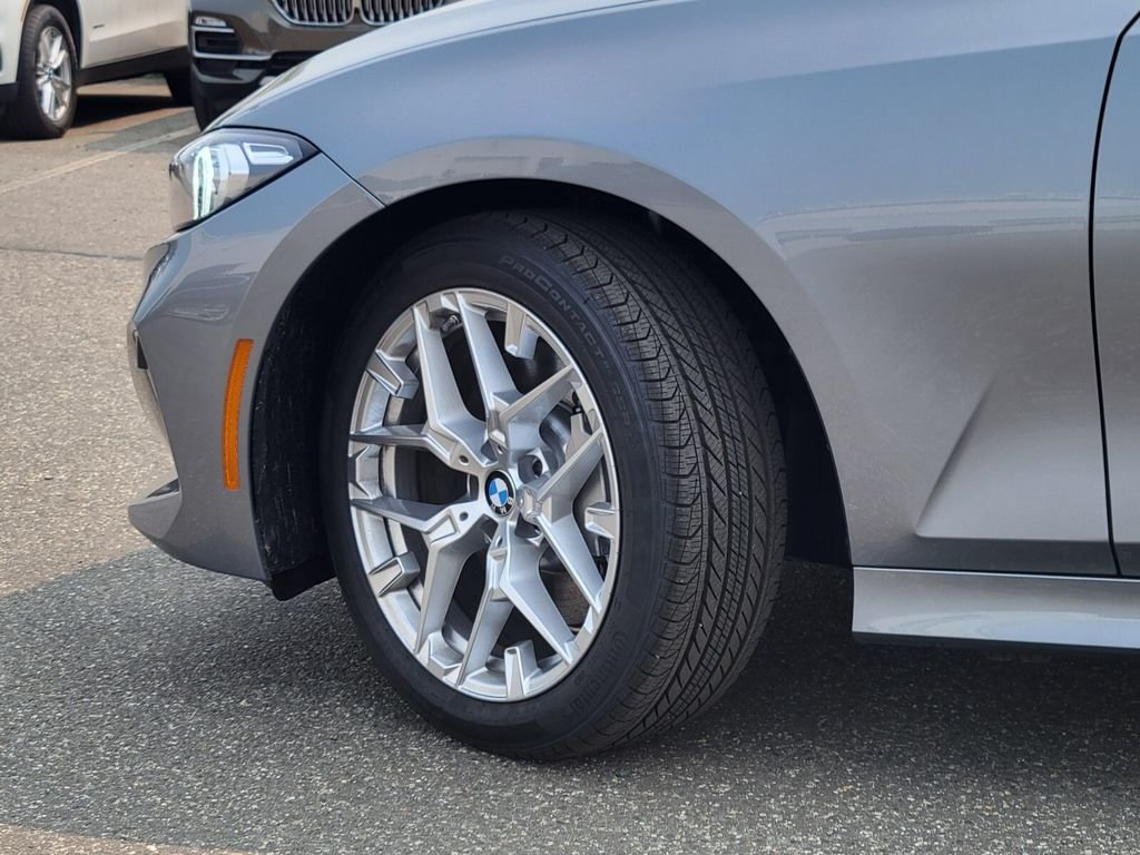 2025 BMW 3 Series 330i - Photo 35