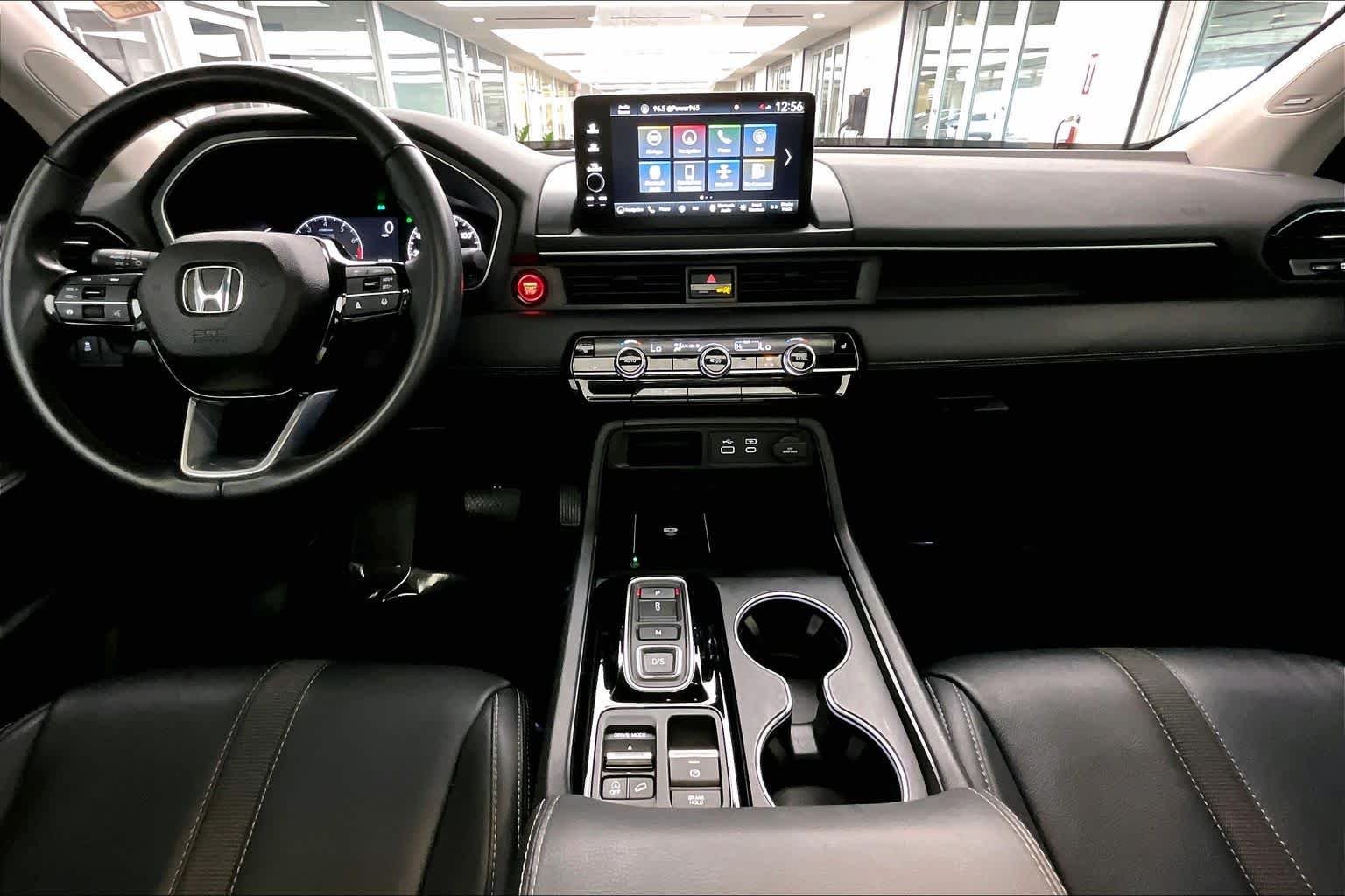 2024 Honda Pilot Touring - Photo 29