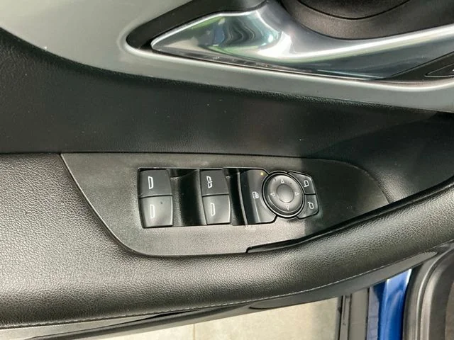 Used 2022 Blue Chevrolet LT image 19