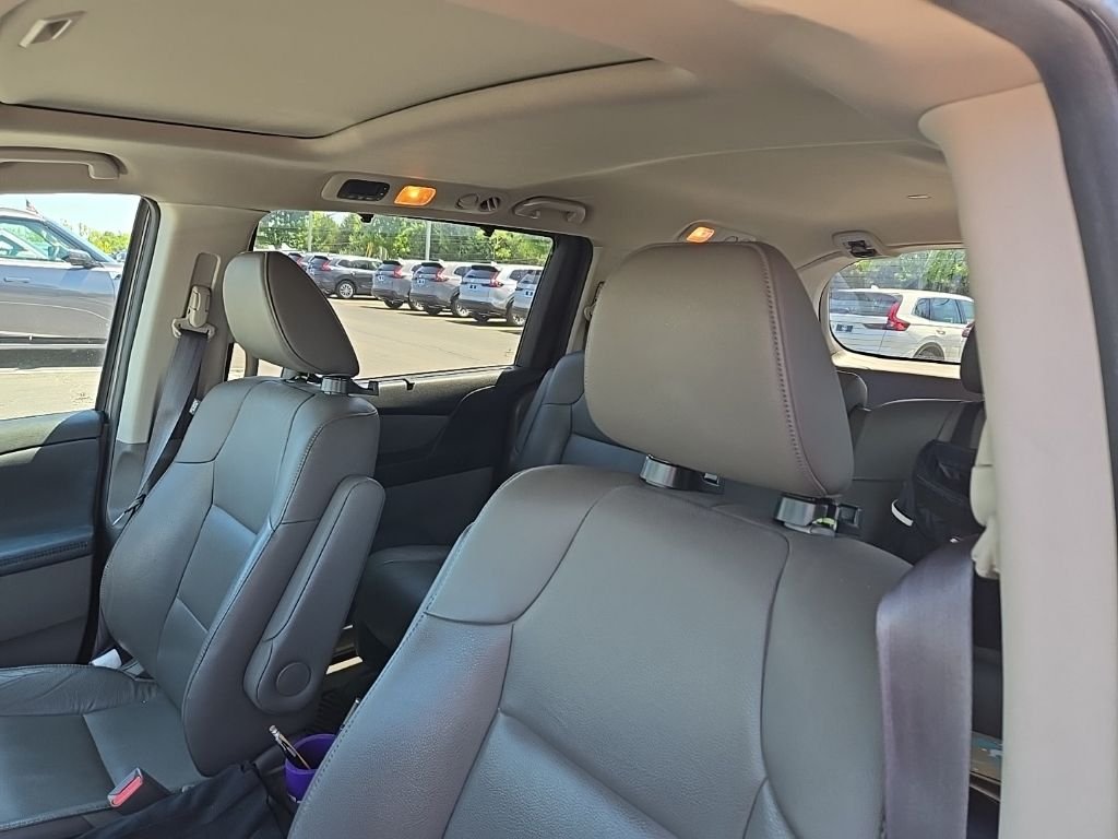 Certified Used 2015 Modern Steel Metallic Honda EX-L image 5