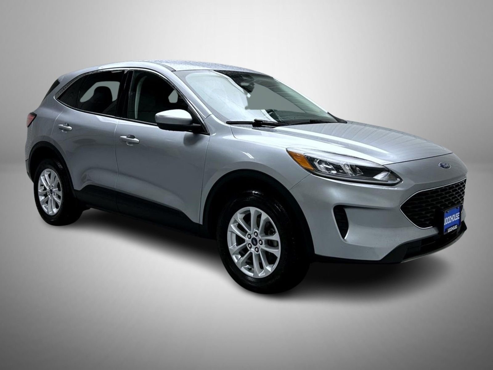 Used 2021 Silver Ford SE image 3