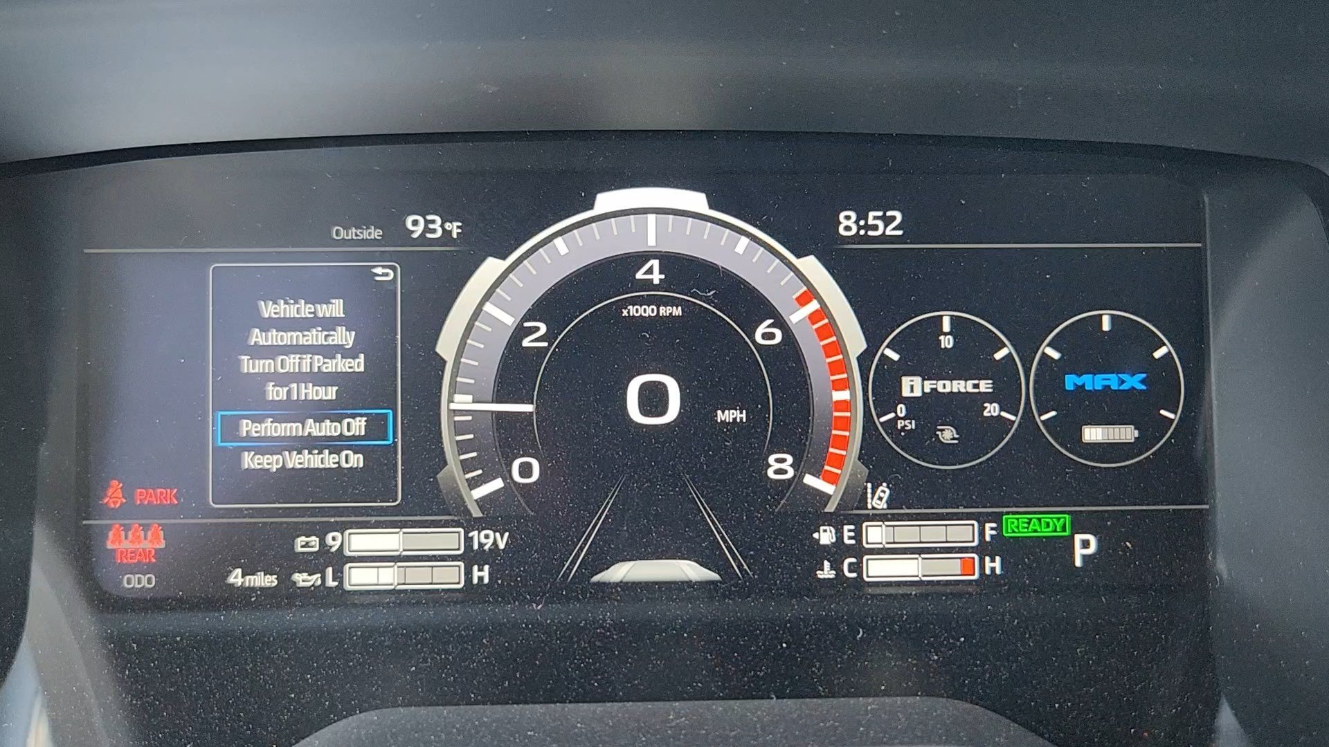 2026 Toyota Tundra Limited - Photo 10