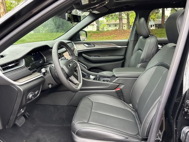 New 2027 High Gloss Black Jeep Limited Reserve image 2