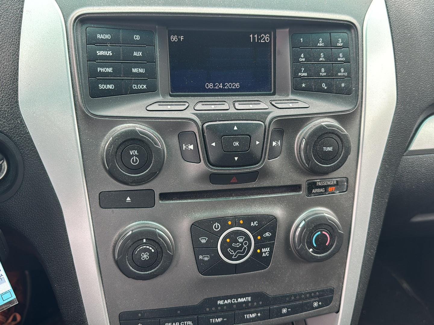 Used 2015 Magnetic Metallic Ford XLT image 6