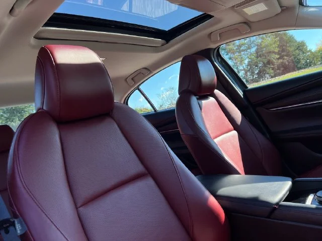Used 2022 Polymetal Gray Metallic Mazda Carbon Edition image 36