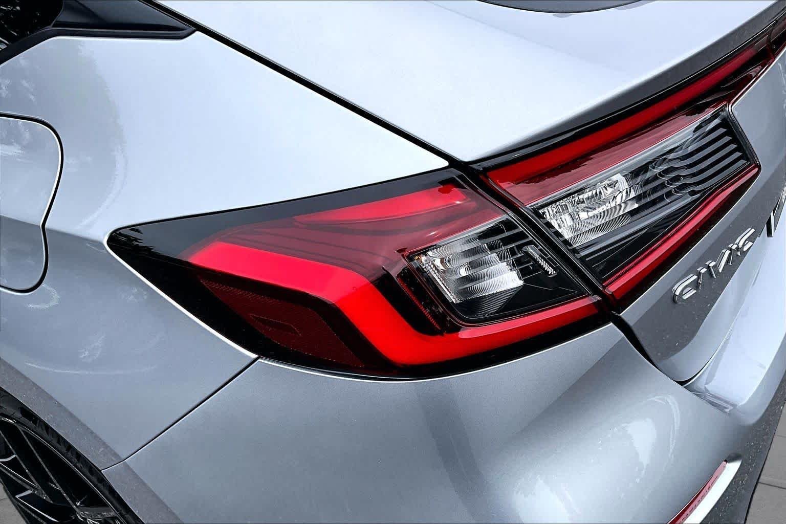 Used 2024 Lunar Silver Metallic Honda Sport image 27