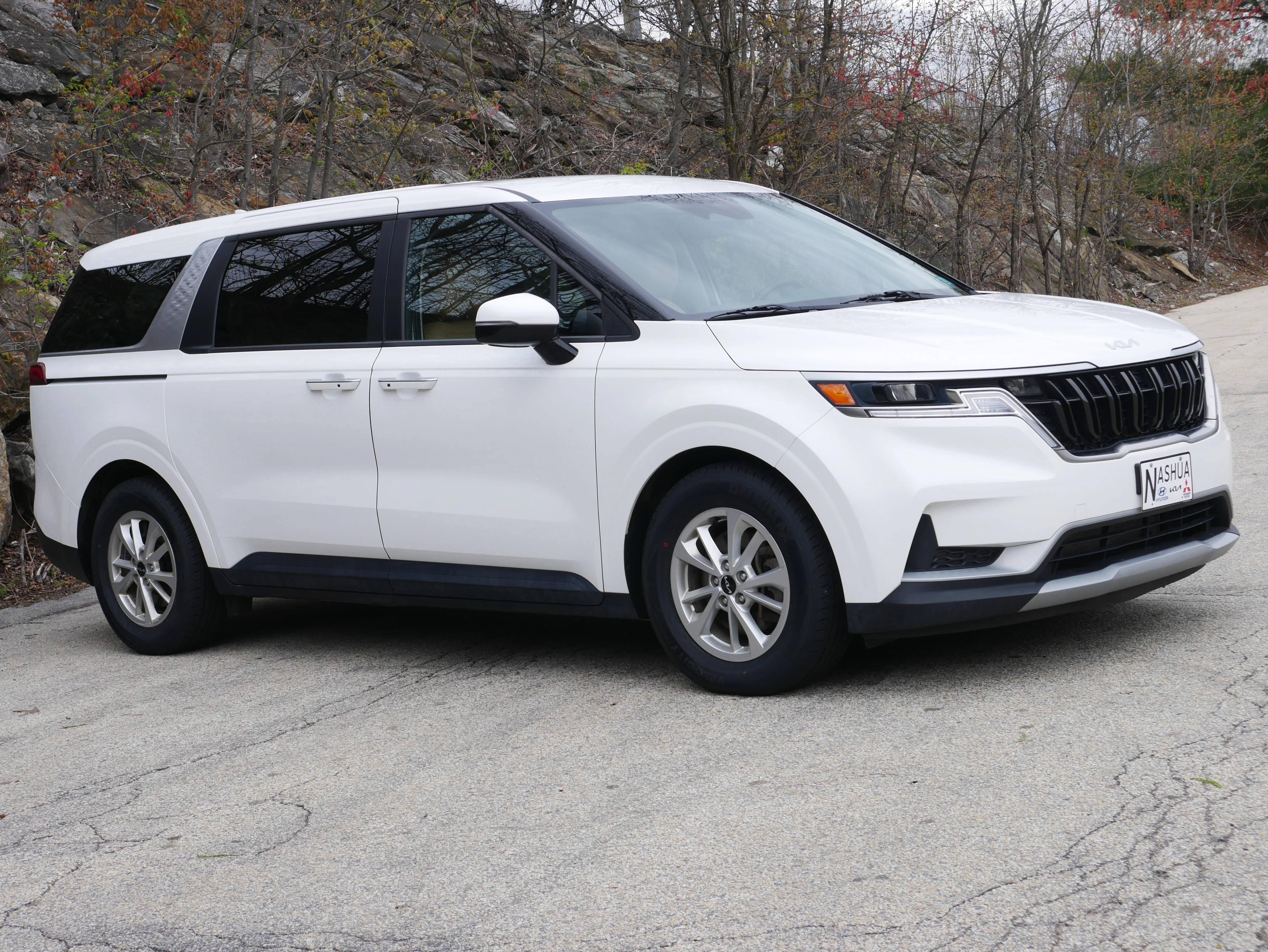Used 2024 White Kia LX Seat Package image 11
