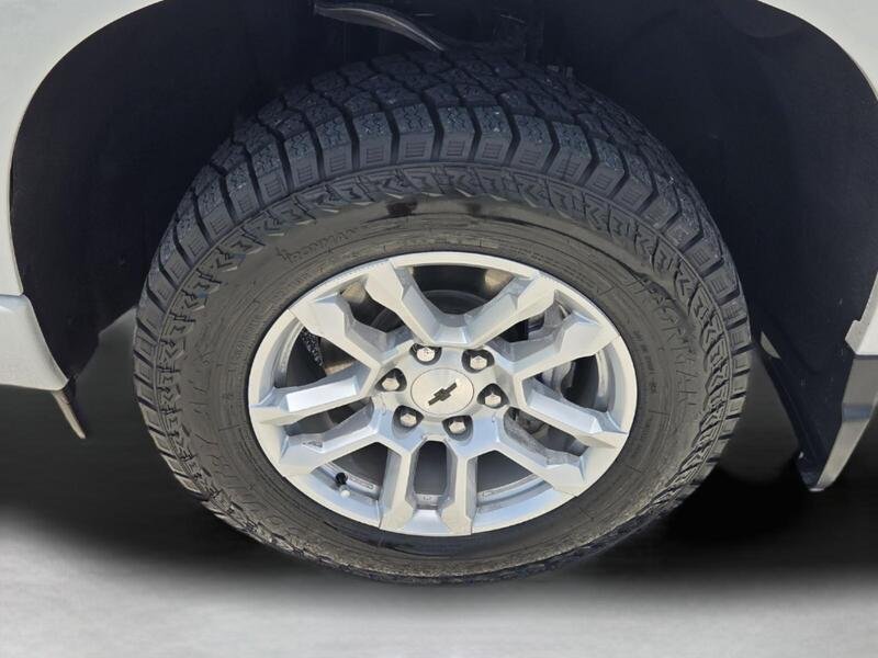 Used 2023 Summit White CHEVROLET 4WD CREW CAB 147" RST image 9