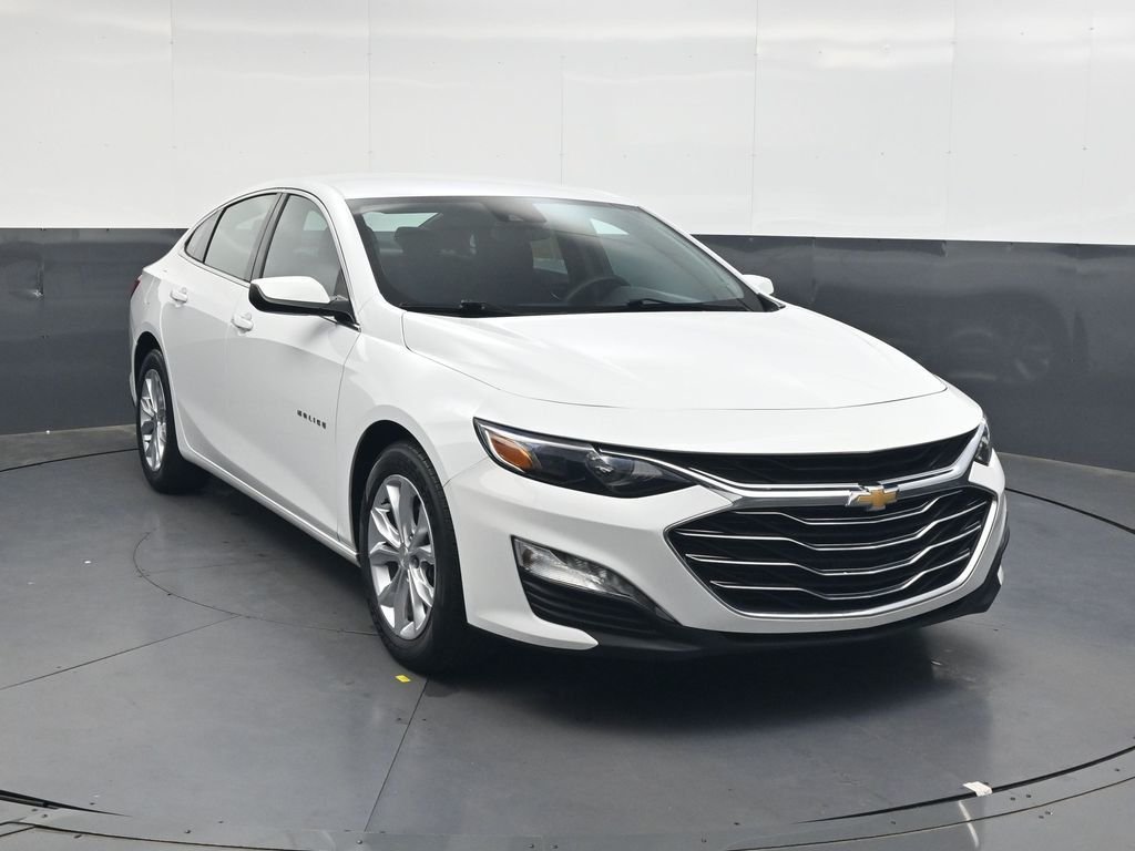 Used 2023 White Chevrolet LT image 2