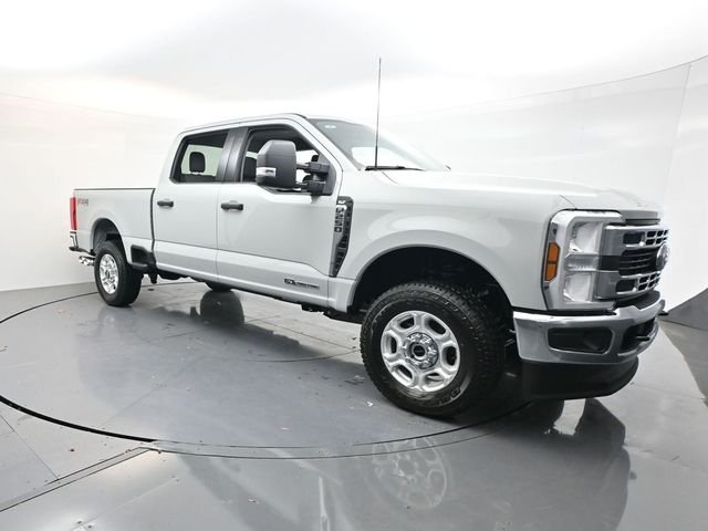 New 2026 Avalanche Ford F-250® XLT image 1