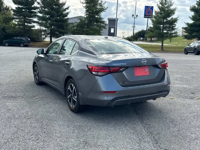 Used 2025 Gray Nissan SV image 7