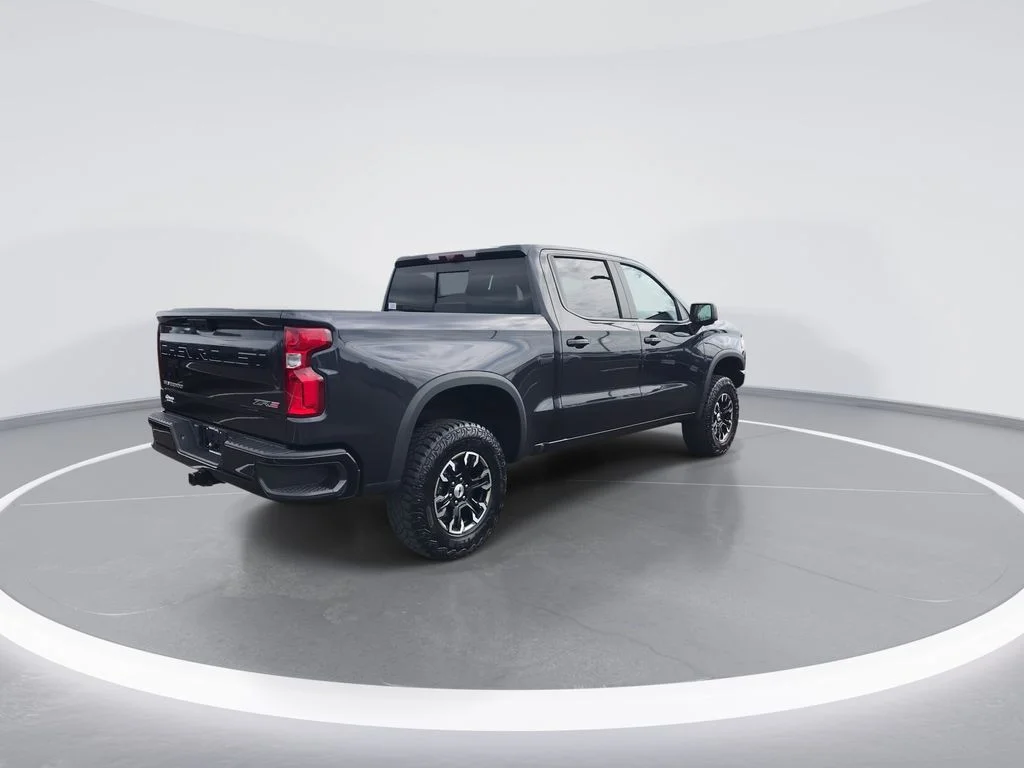 Used 2023 Gray Chevrolet ZR2 image 8
