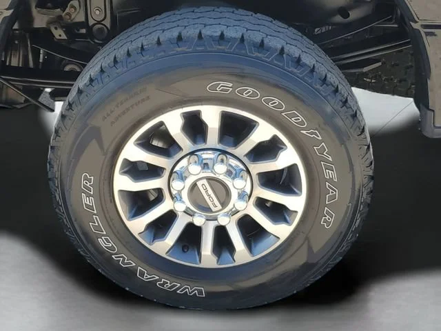 Used 2022 Black Ford XL image 31