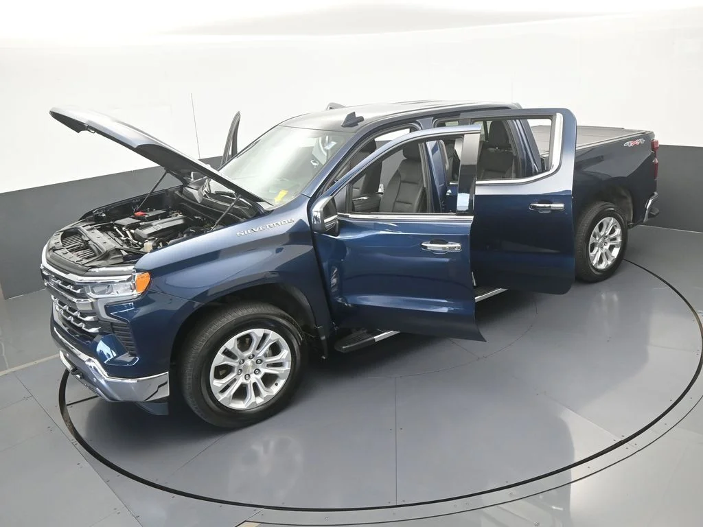 Used 2022 Northsky Blue Metallic Chevrolet LTZ image 70