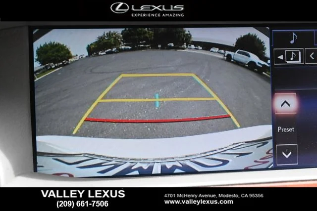 Used 2015 White Lexus 460 image 8