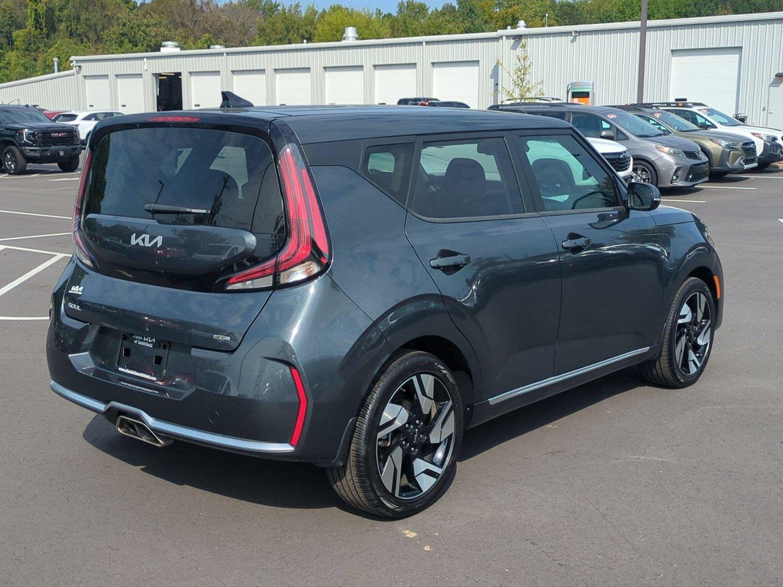 Used 2025 Gravity Gray Kia GT-Line image 5