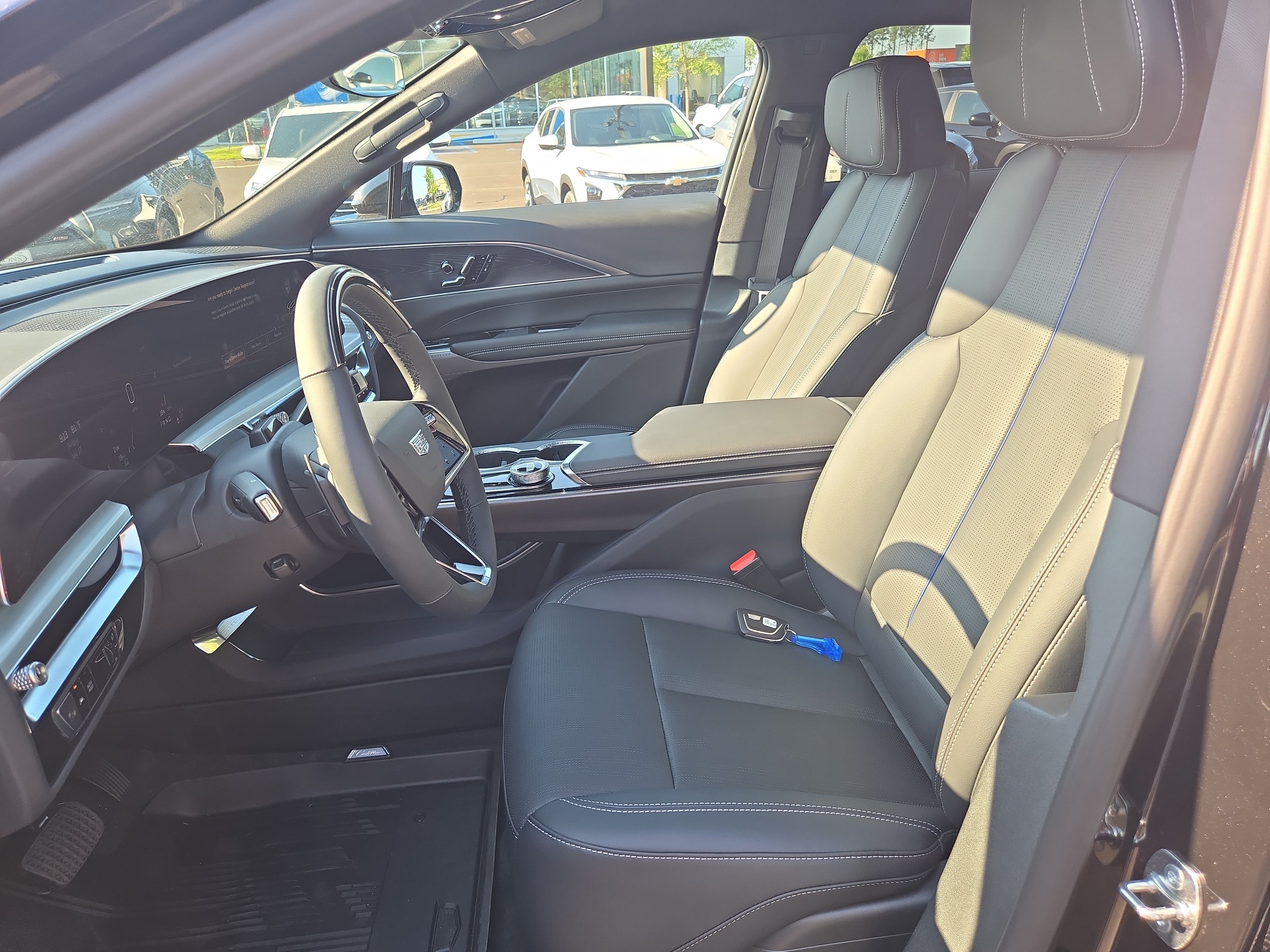 2026 Cadillac LYRIQ Sport - Photo 18