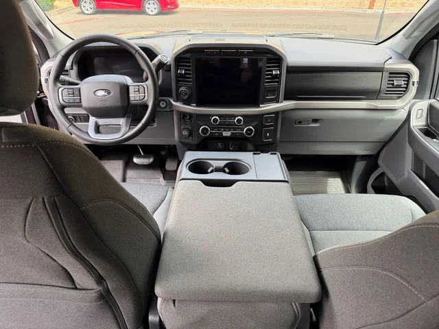 Used 2024 Agate Black Metallic Ford XLT image 15