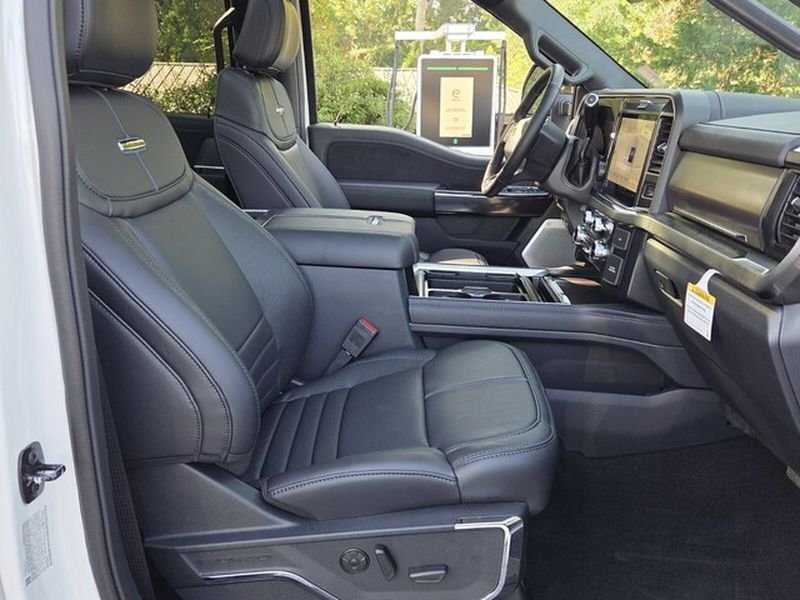 New 2026 Star White Metallic Tri-Coat Ford F-250® Platinum® image 17
