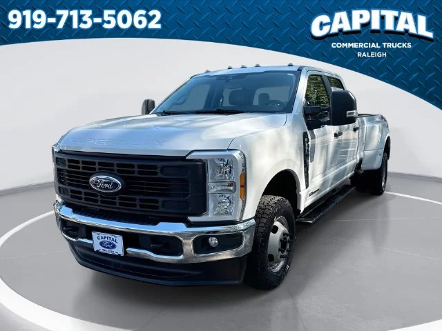 Used 2024 White Ford XL image 1