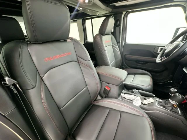 New 2026 Granite Crystal Metallic Clear-Coat Exterior Paint Jeep Rubicon X image 27