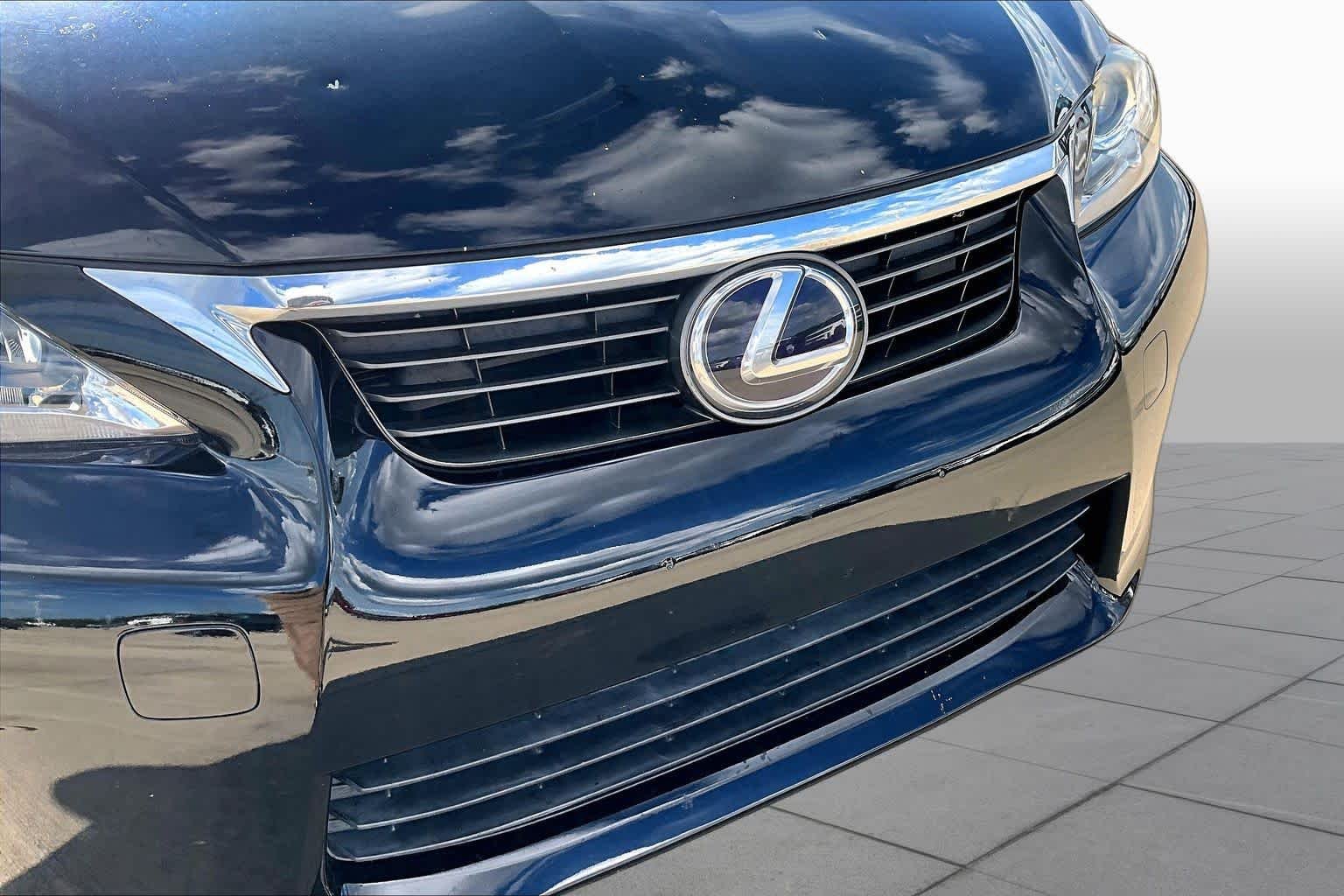 Used 2013 Obsidian Lexus Hybrid image 29