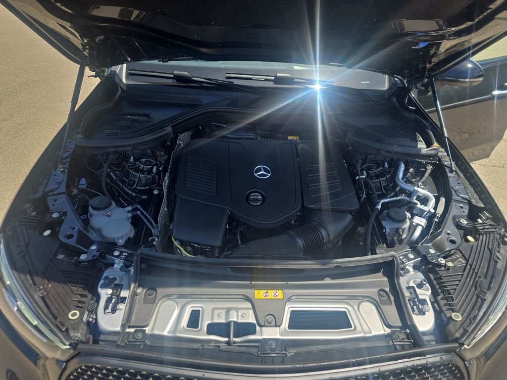 New 2026 Graphite Grey Metallic Mercedes-Benz GLC 300 image 22