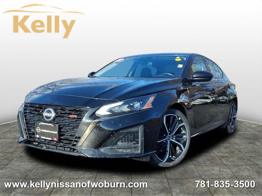 2023 Nissan Altima SR