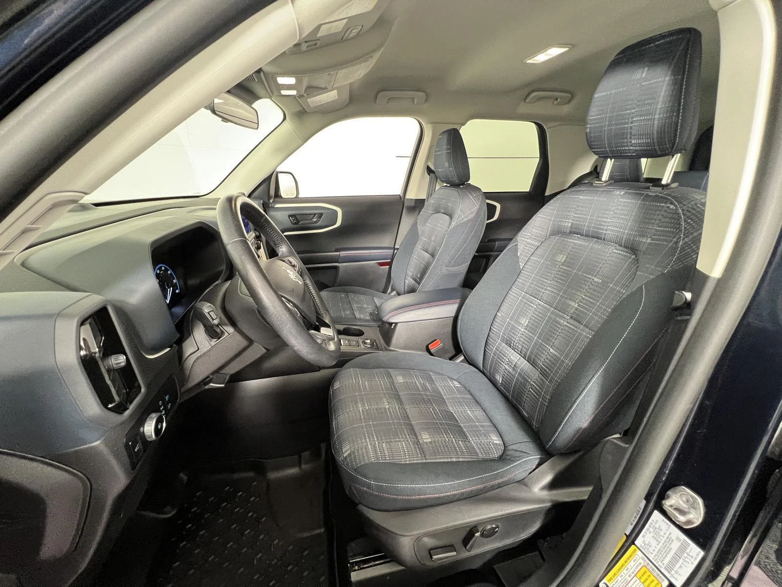 Used 2023 Alto Blue Metallic Tinted Clearcoat Ford Heritage image 2