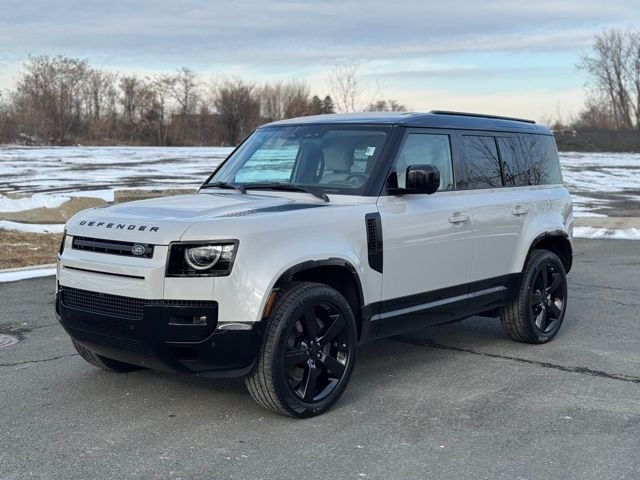2026 Land Rover Defender 110 X-Dynamic SE P400's photo