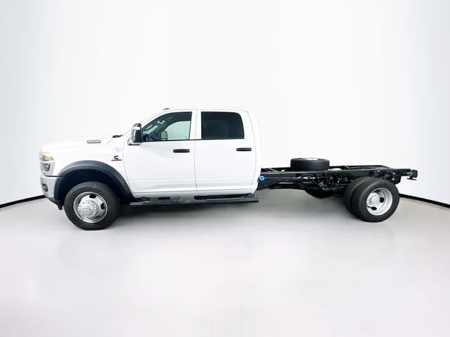 New 2026 Bright White Clear-Coat Exterior Paint RAM TRADESMAN image 4