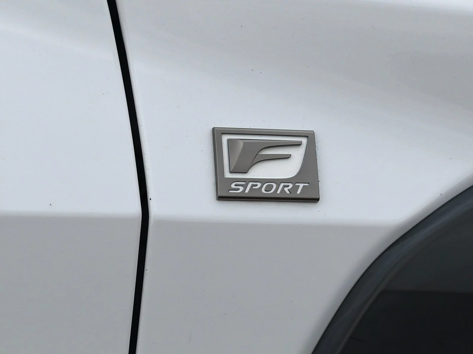 Used 2019 White Lexus 200 F SPORT image 32