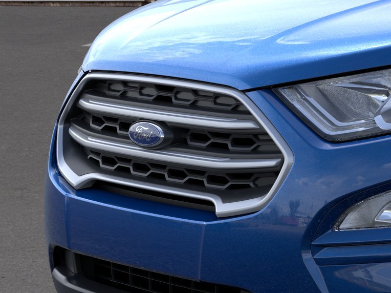 New 2021 Lightning Blue Metallic Ford SE image 17