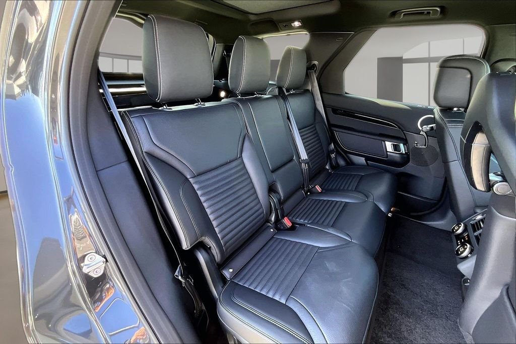 New 2026 CARPATHIAN GREY Land Rover S image 10