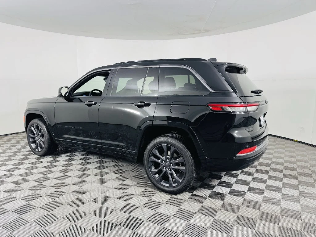 Used 2026 Black Jeep Limited Reserve image 25