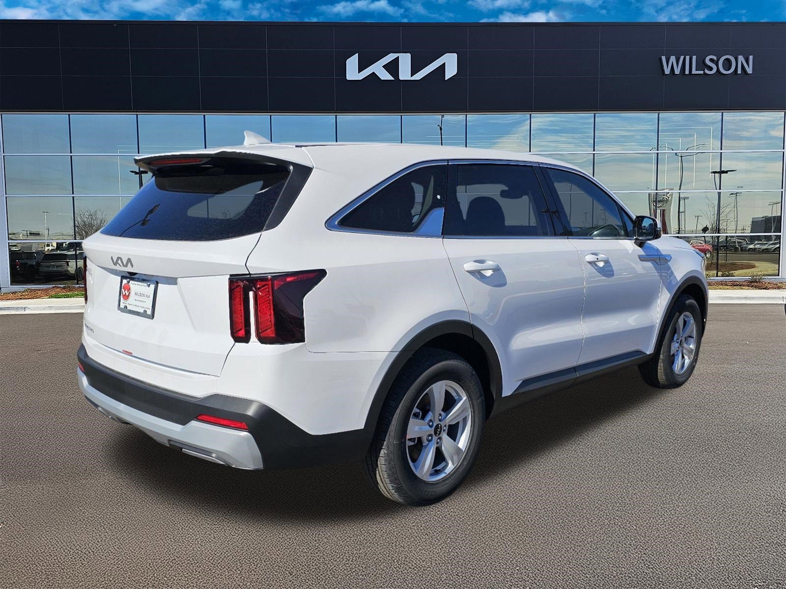 New 2025 Glacial White Pearl Kia LX image 3