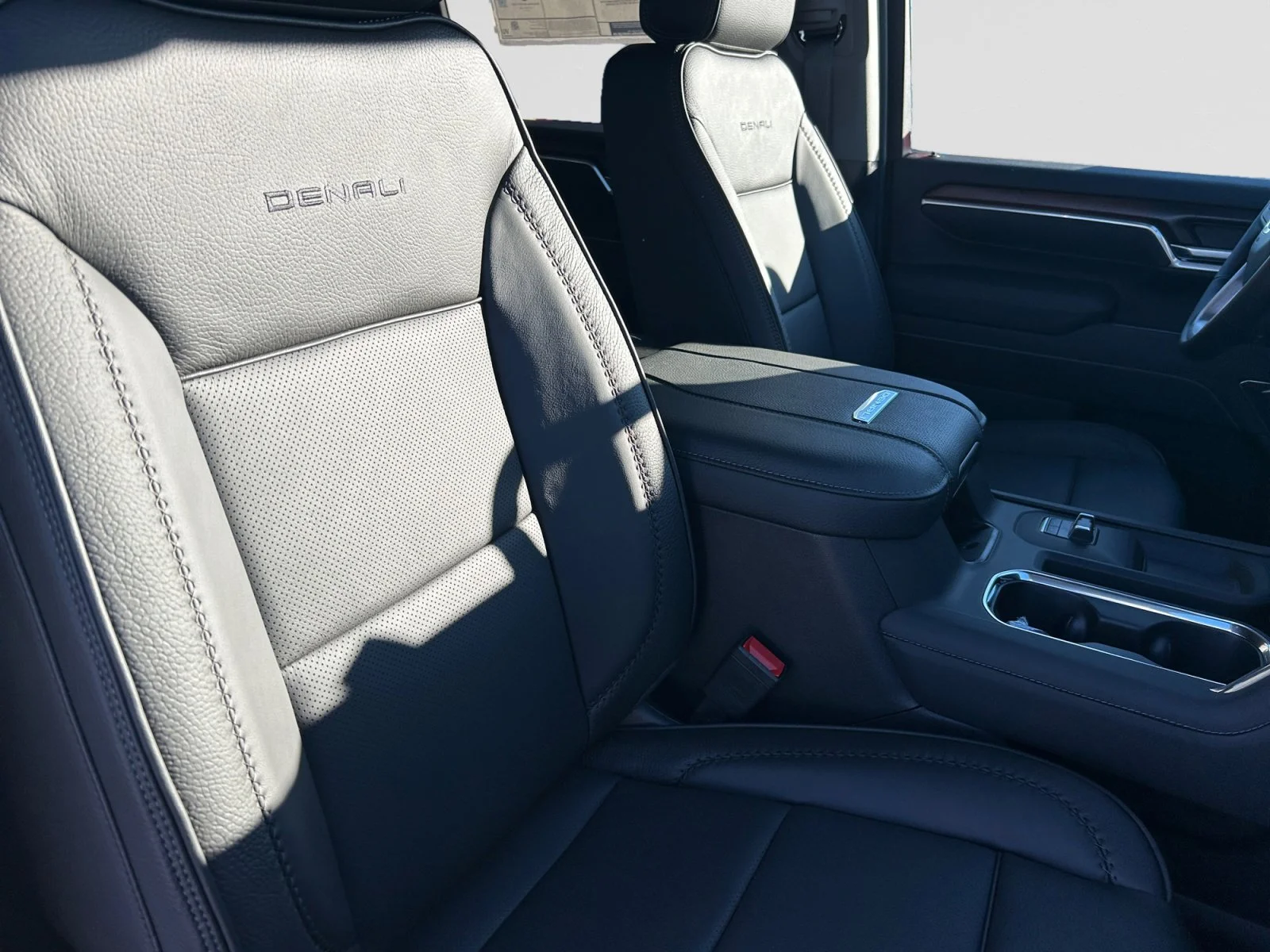 New 2026 Glacier White Tricoat GMC Denali image 12