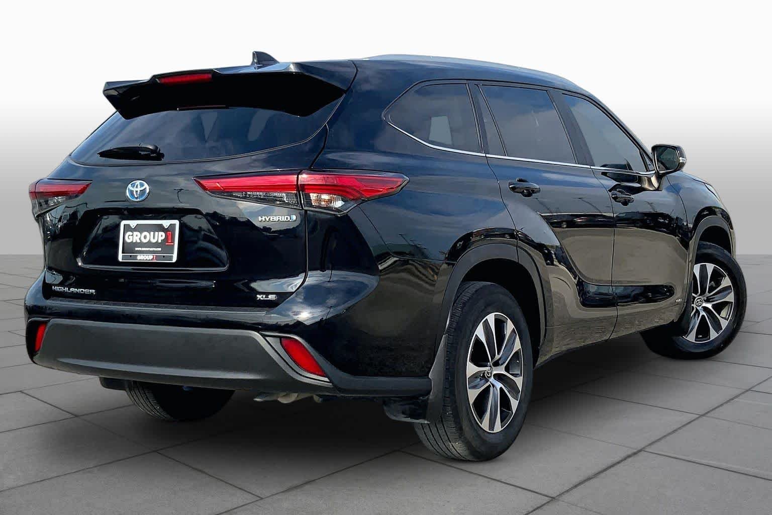 Used 2023 Midnight Black Metallic Toyota Hybrid XLE image 13