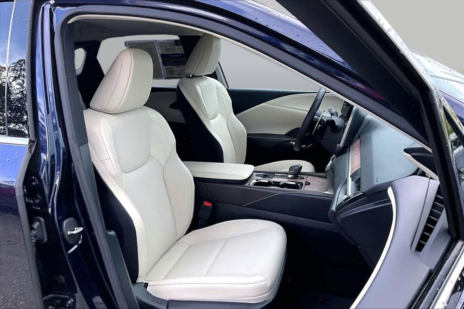 Used 2024 Nightfall Mica Lexus Premium image 9